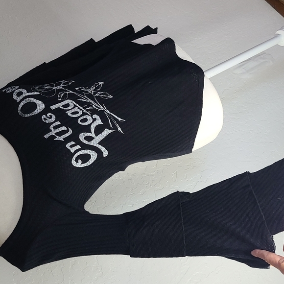 NWT Chaser bell sleeves shirt on the open road XS - Picture 3 of 9